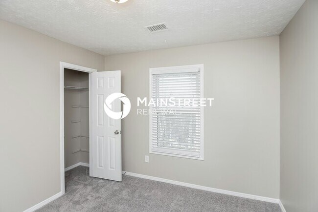 Building Photo - 4 Bedroom Pet-Friendly Home in Kennesaw, G...