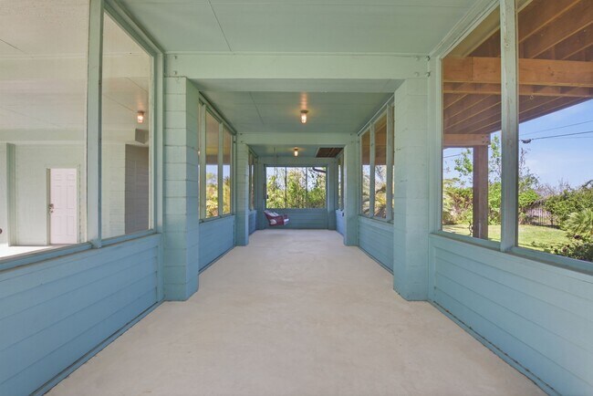 Building Photo - 180 Grove Rd