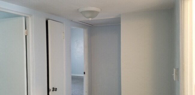 Building Photo - 2450 13th Ave S