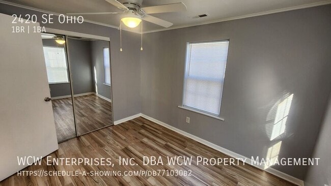 Building Photo - 2420 SE Ohio-