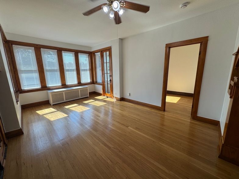 Living Room - 2127 Highland Ave