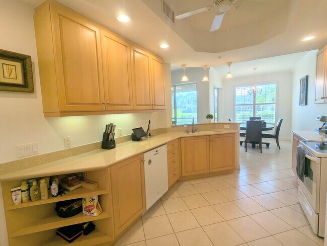 Building Photo - 5284 Descanso Ct