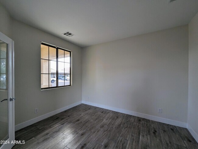 Building Photo - 15432 W Tasha Cir