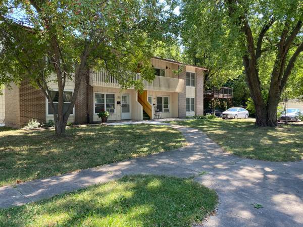 Building Photo - 105 N 5th St