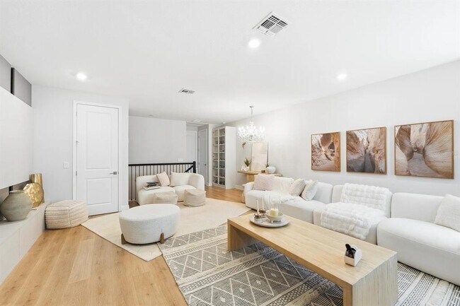 Building Photo - 16312 Volterra Point