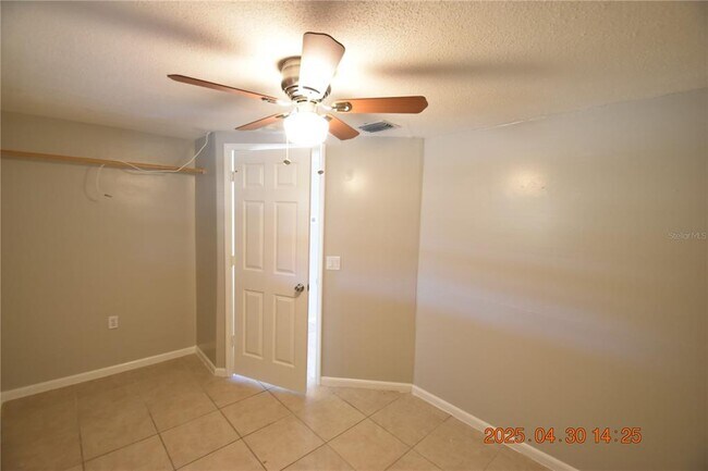 Building Photo - 3221 Topp Dr
