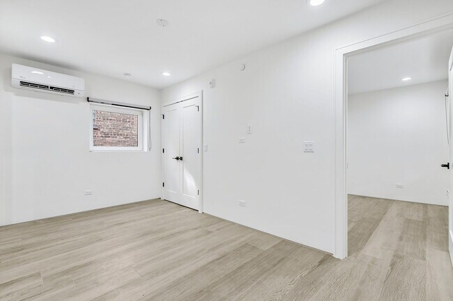 Building Photo - 1025 N Harlem Ave