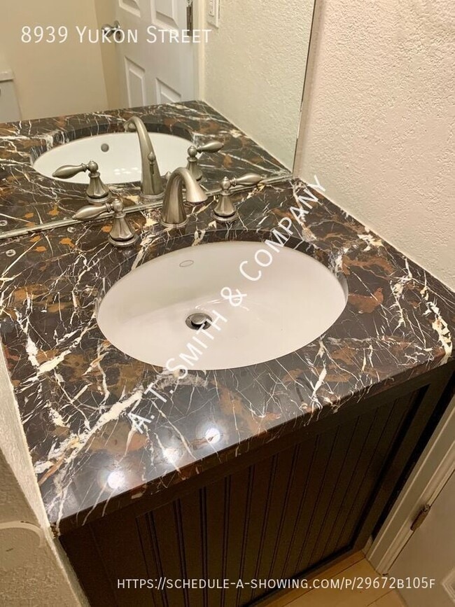 Building Photo - 8939 Yukon St