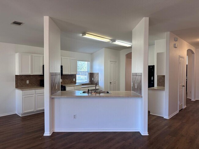 Building Photo - 12720 Waynespur Ln