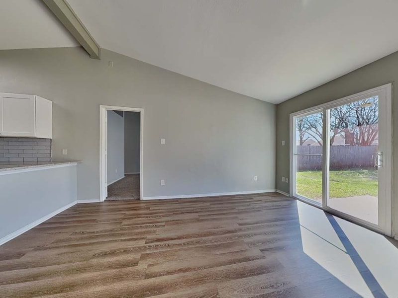 Building Photo - 201 Kalmia Dr