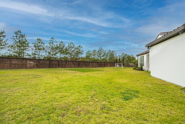 Building Photo - 7 Brittany Rose Pl