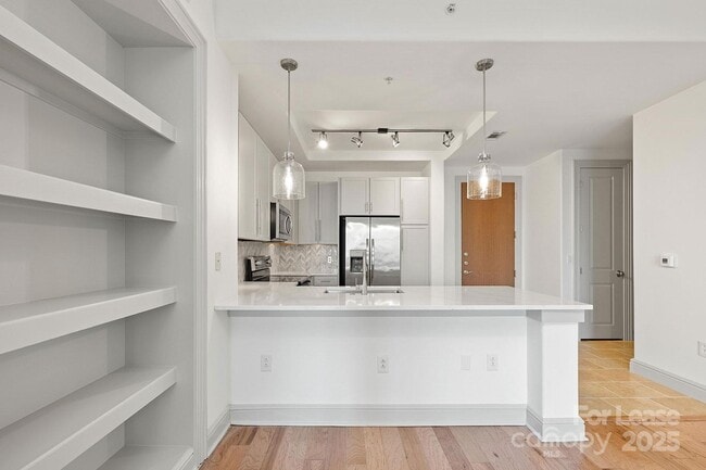 Building Photo - 125 W Tremont Ave