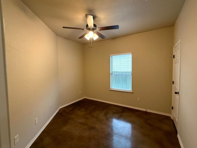 Building Photo - 228 Ragsdale Way