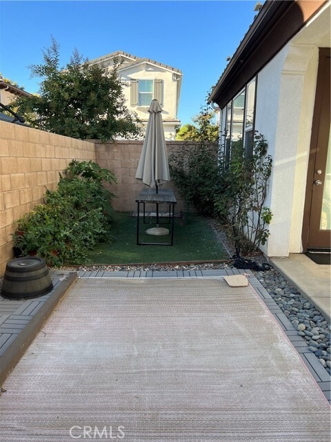 Building Photo - 1413 Girona Dr