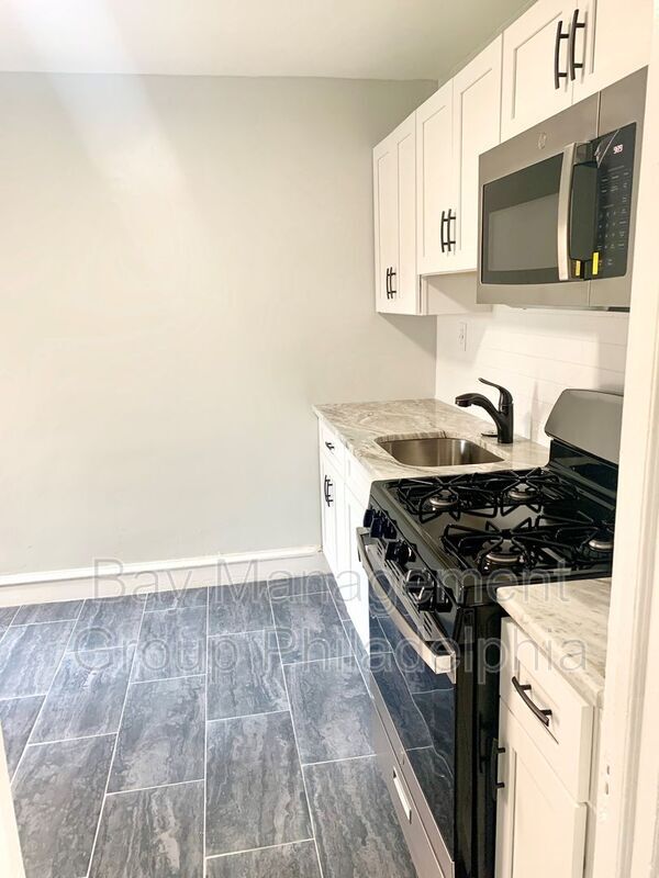 Building Photo - 1702 Wagner Ave