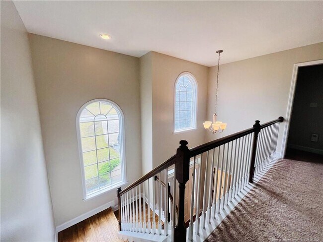 Building Photo - 96 Lamplighter Way