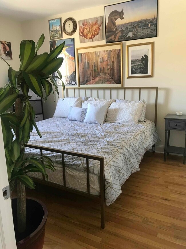 Building Photo - 5756 N Campbell Ave