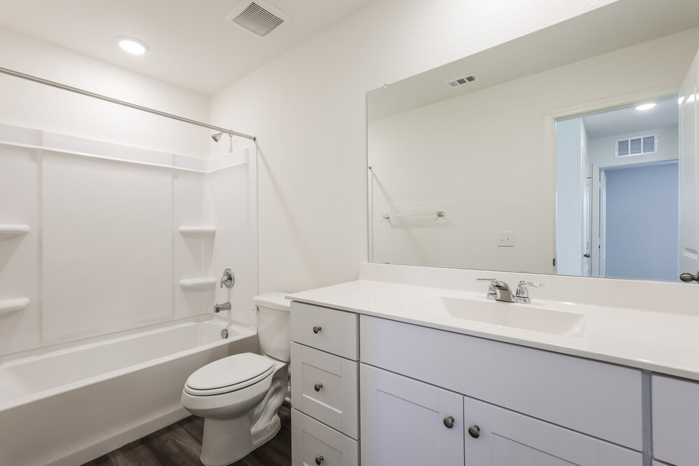 Building Photo - 5717 Texas Palm Dr