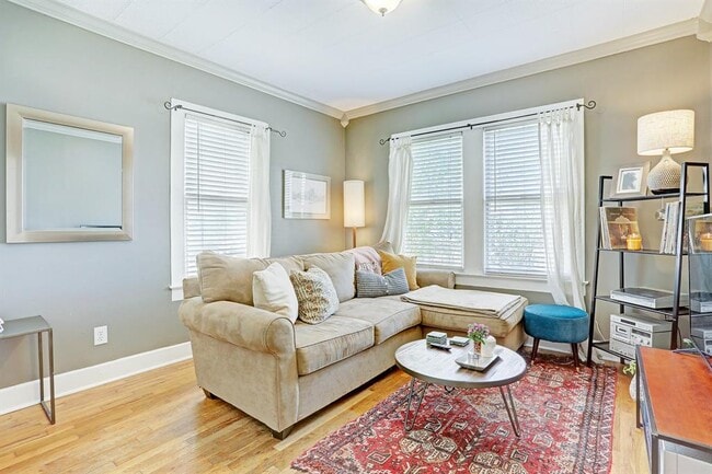 Building Photo - 1705 S 5th St