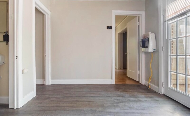 Building Photo - 5928-5928 Victor St