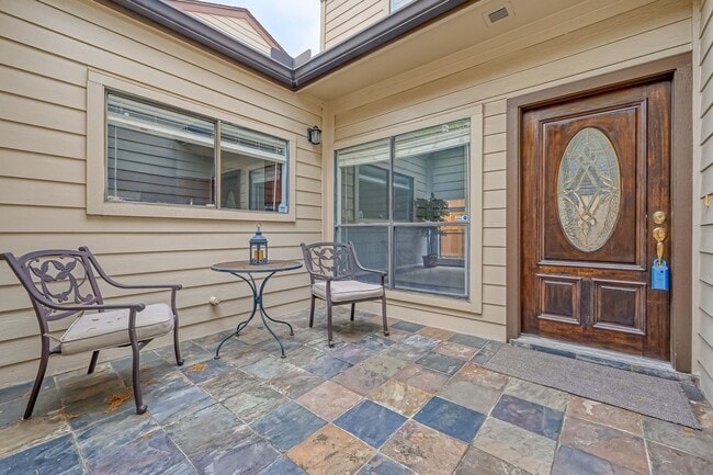 Building Photo - 2555 Bering Dr