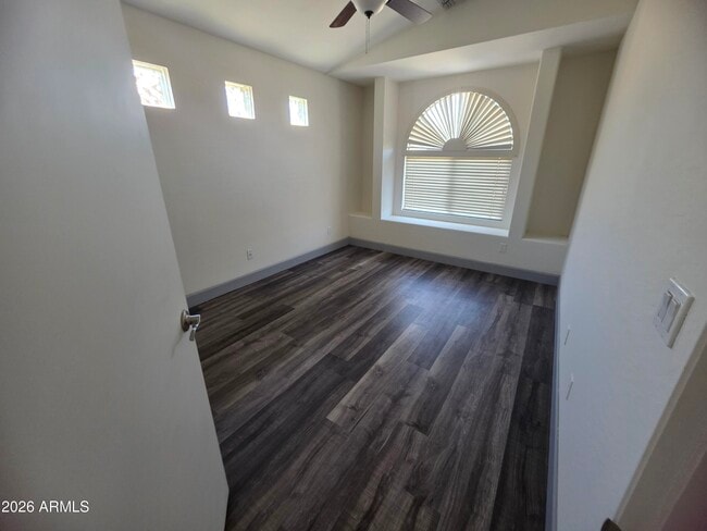 Building Photo - 10617 W Coronado Rd