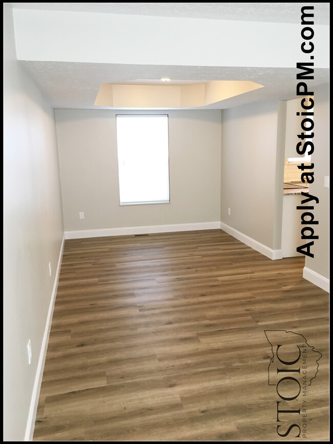 Building Photo - 2810 Raphael Dr