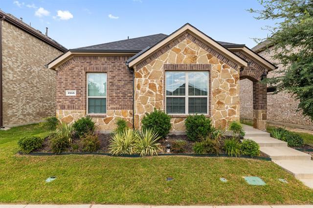 Primary Photo - 2145 Miramar Dr