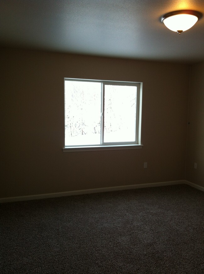 Building Photo - 2341 W Eagles Nest Cir
