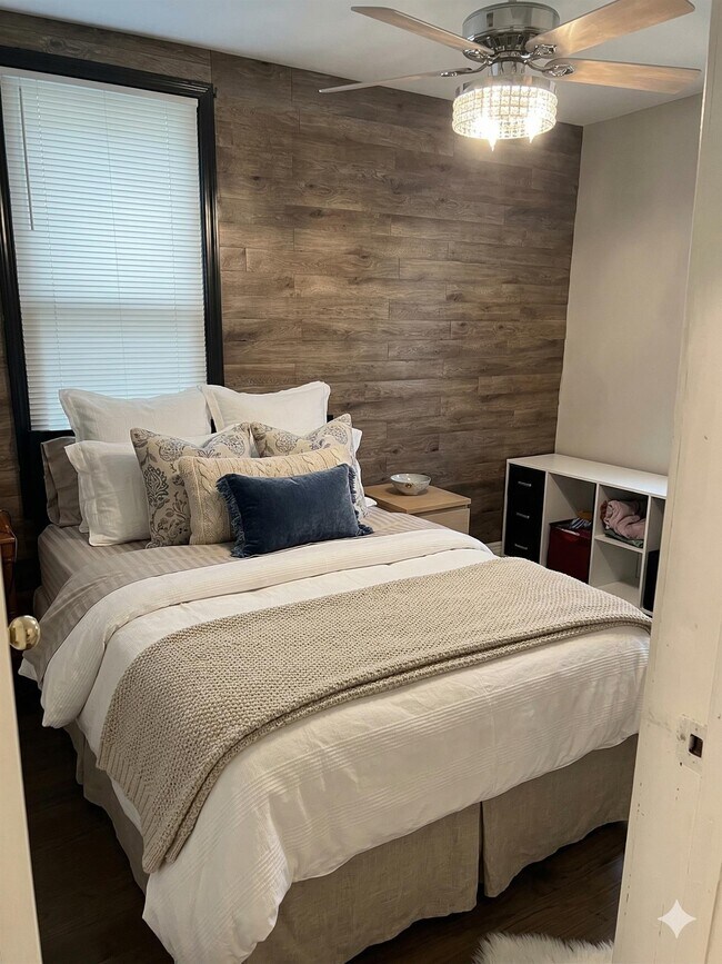 Building Photo - 751 Garfield Ave