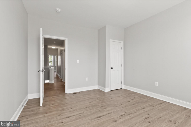 Building Photo - Newly Remodeled Three-Bedroom Townhome