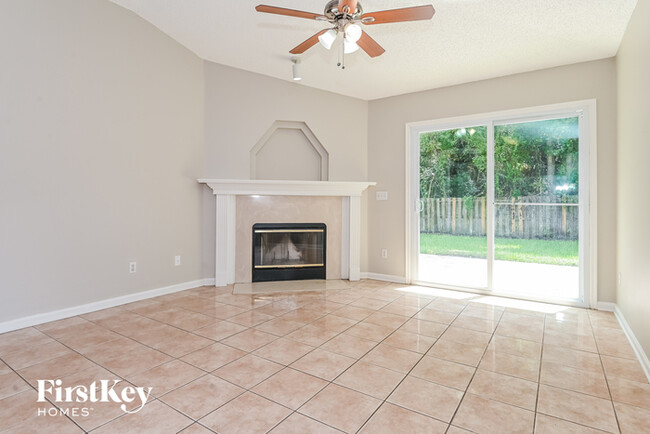 Building Photo - 4576 Antler Hill Dr E