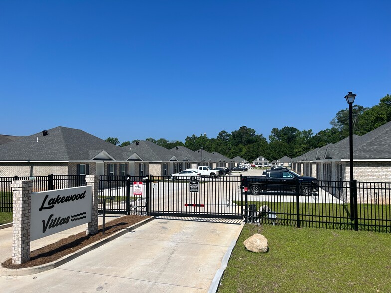 Front Gate/ Entrance - The Lakewood Villas