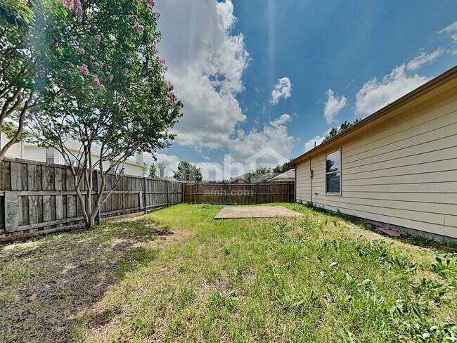 Building Photo - 406 Fireberry Dr