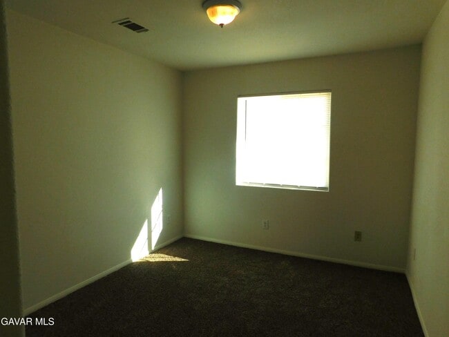 Building Photo - 8312 Tamarack Ave