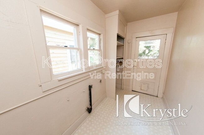 Building Photo - 122 Contra Costa St