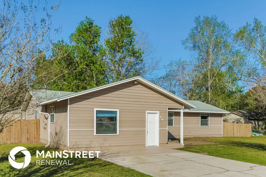 Building Photo - 301 Highland Ave