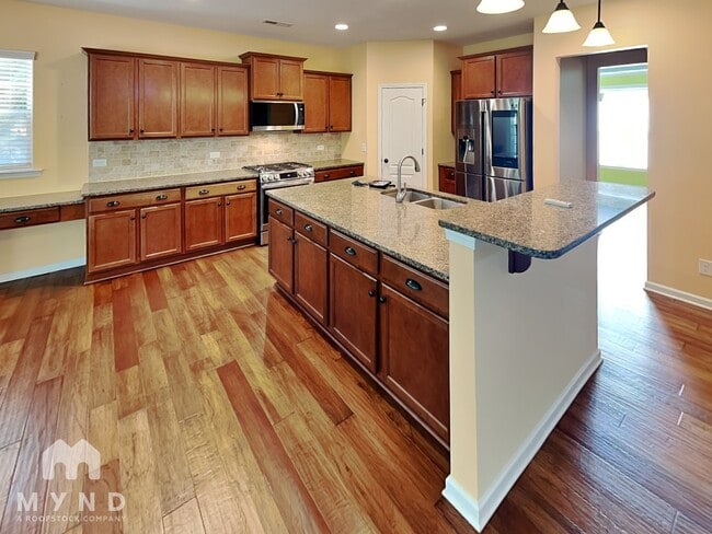 Building Photo - 9420 Ardrey Woods Dr