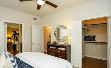 Building Photo - 1 bedroom in Richmond TX 77406