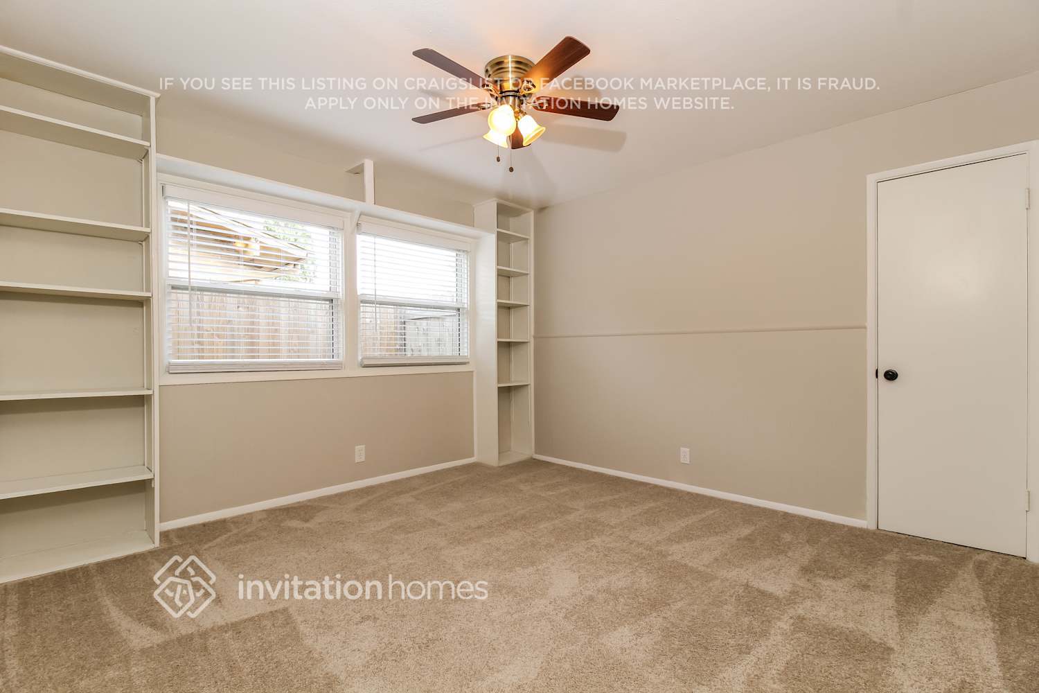 Building Photo - 920 S Waterview Dr