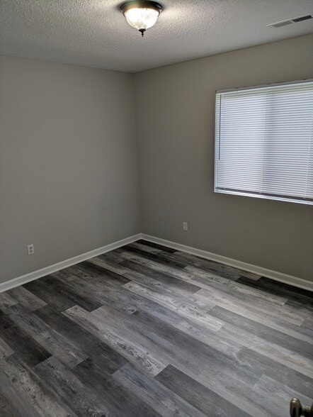Building Photo - 1706 Hertford St