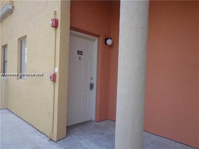 Building Photo - 5200 NW 31st Ave