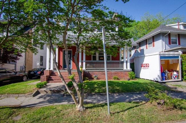 Building Photo - 1014 Brandon Ave
