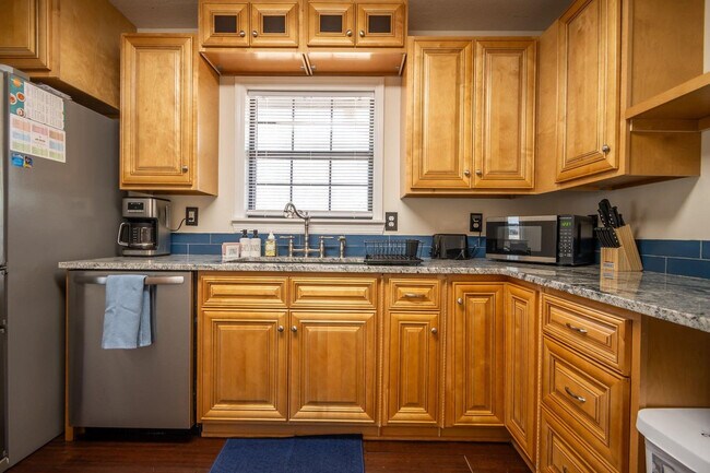 Building Photo - 157 Beaverdam Creek Rd