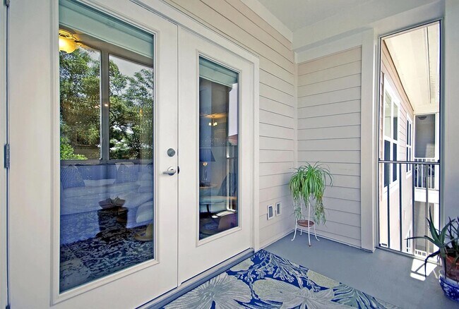 Building Photo - 2 Bedroom 2 Bathroom Condo at The Regatta ...