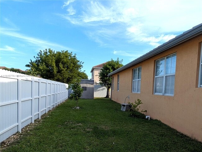 Building Photo - 16402 SW 78th Terrace