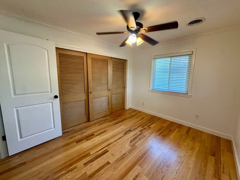 Building Photo - 732 Hillgate Rd