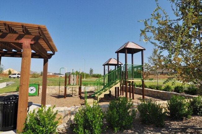 Building Photo - 2513 Ponca Dr