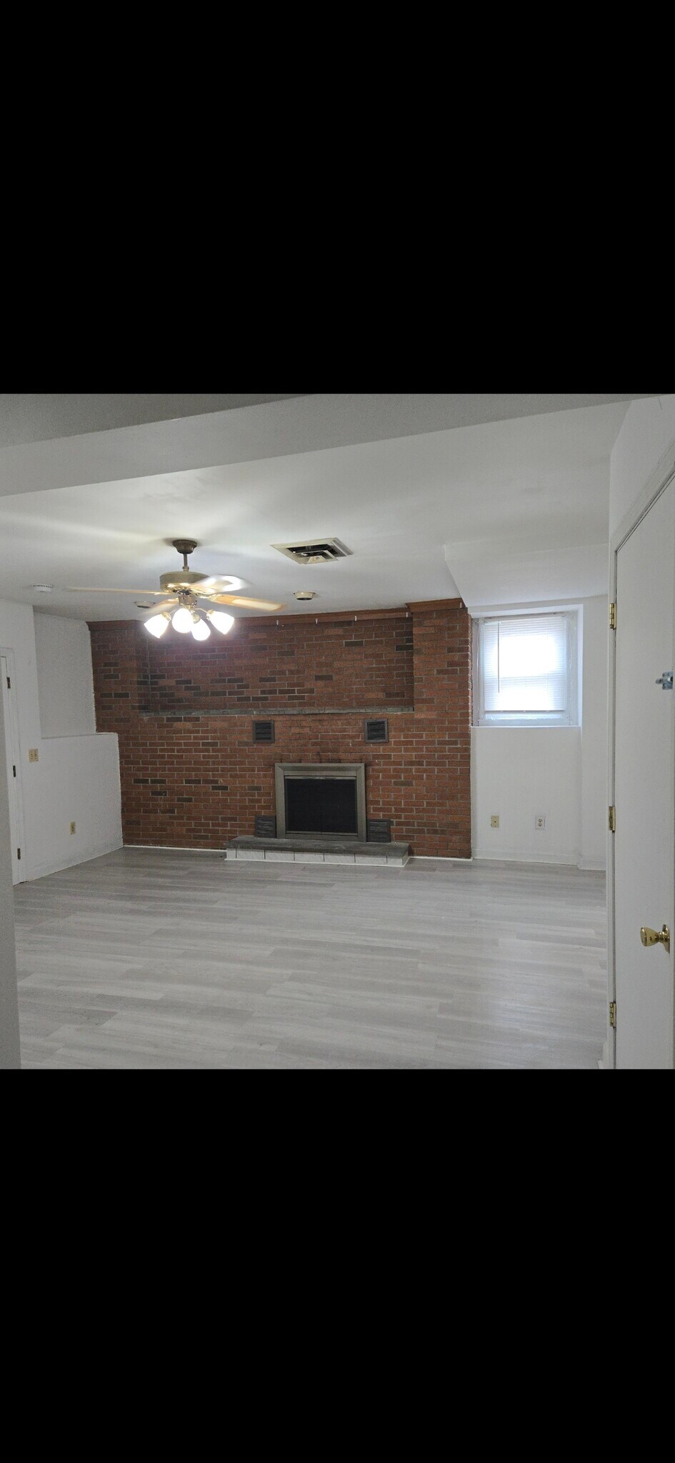 Living room - 225 Langdon St