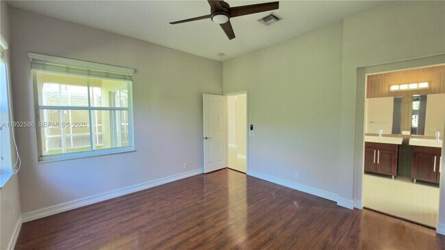 Building Photo - 1792 Aspen Ln